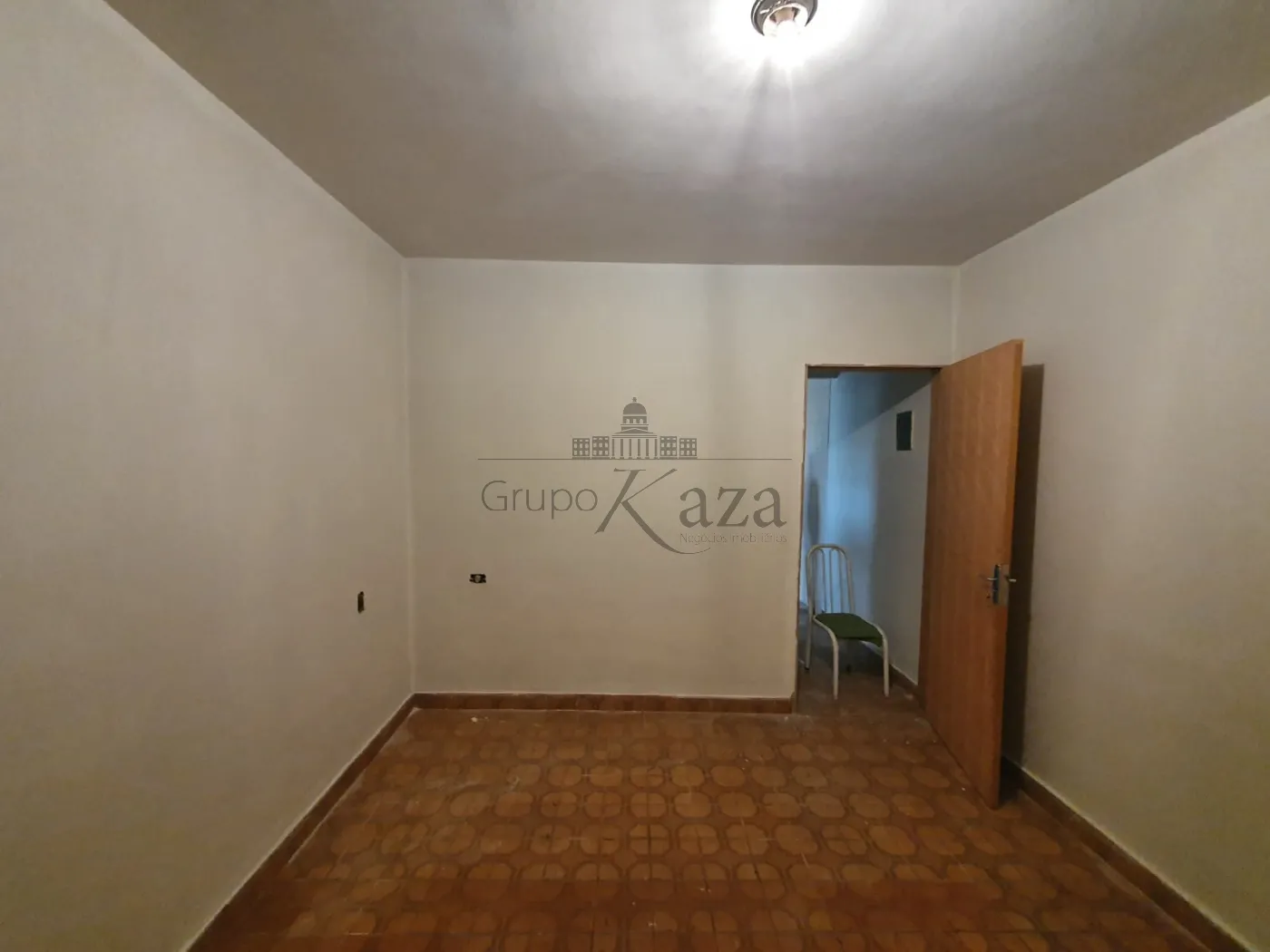 Foto 6 de Casa Padrão em Jardim Itapoã, São José dos Campos - imagem 6