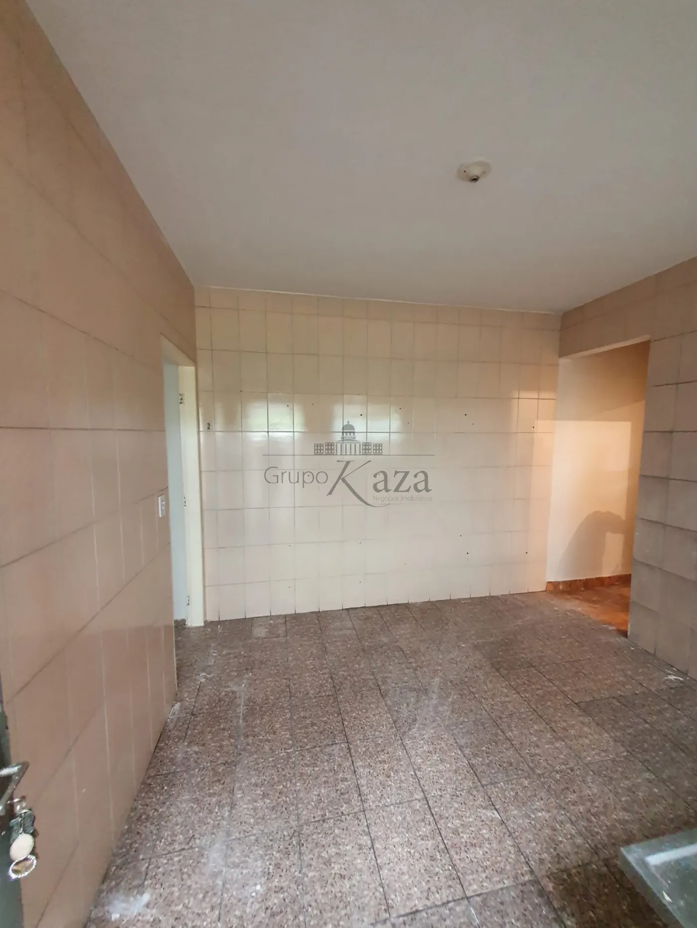 Foto 1 de Casa Padrão em Jardim Itapoã, São José dos Campos - imagem 1