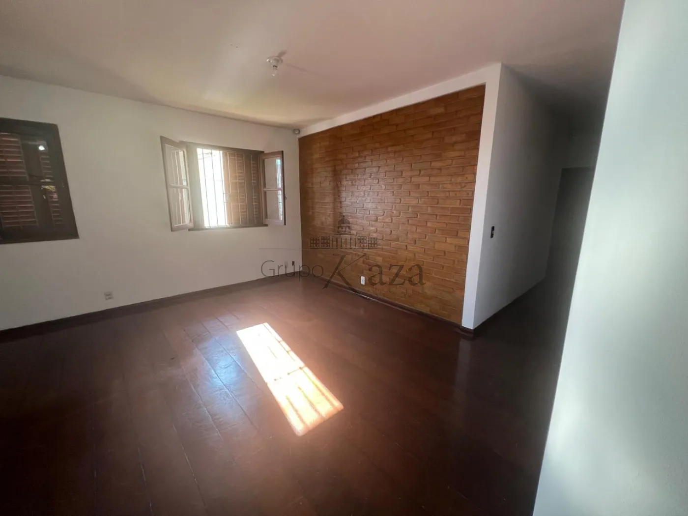 Foto 1 de Comercial Casa em Vila Ema, São José dos Campos - imagem 1