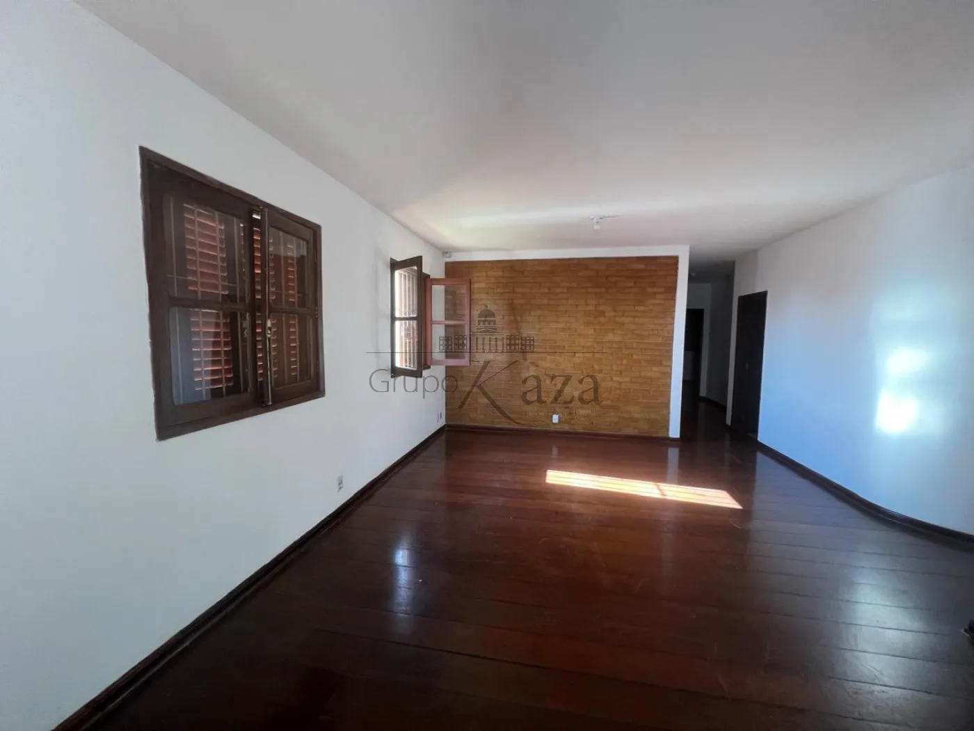 Foto 2 de Comercial Casa em Vila Ema, São José dos Campos - imagem 2