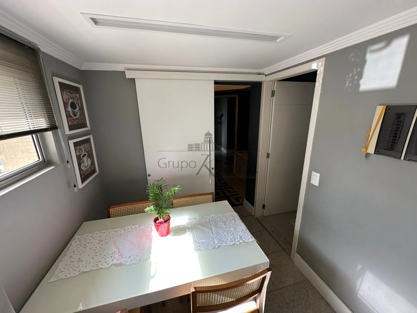 Foto 4 de Apartamento Padrão em Vila Adyana, São José dos Campos - imagem 4