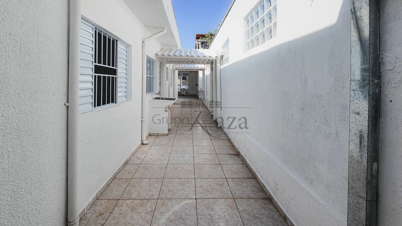 Foto 18 de Casa Padrão em Cidade Morumbi, São José dos Campos - imagem 18
