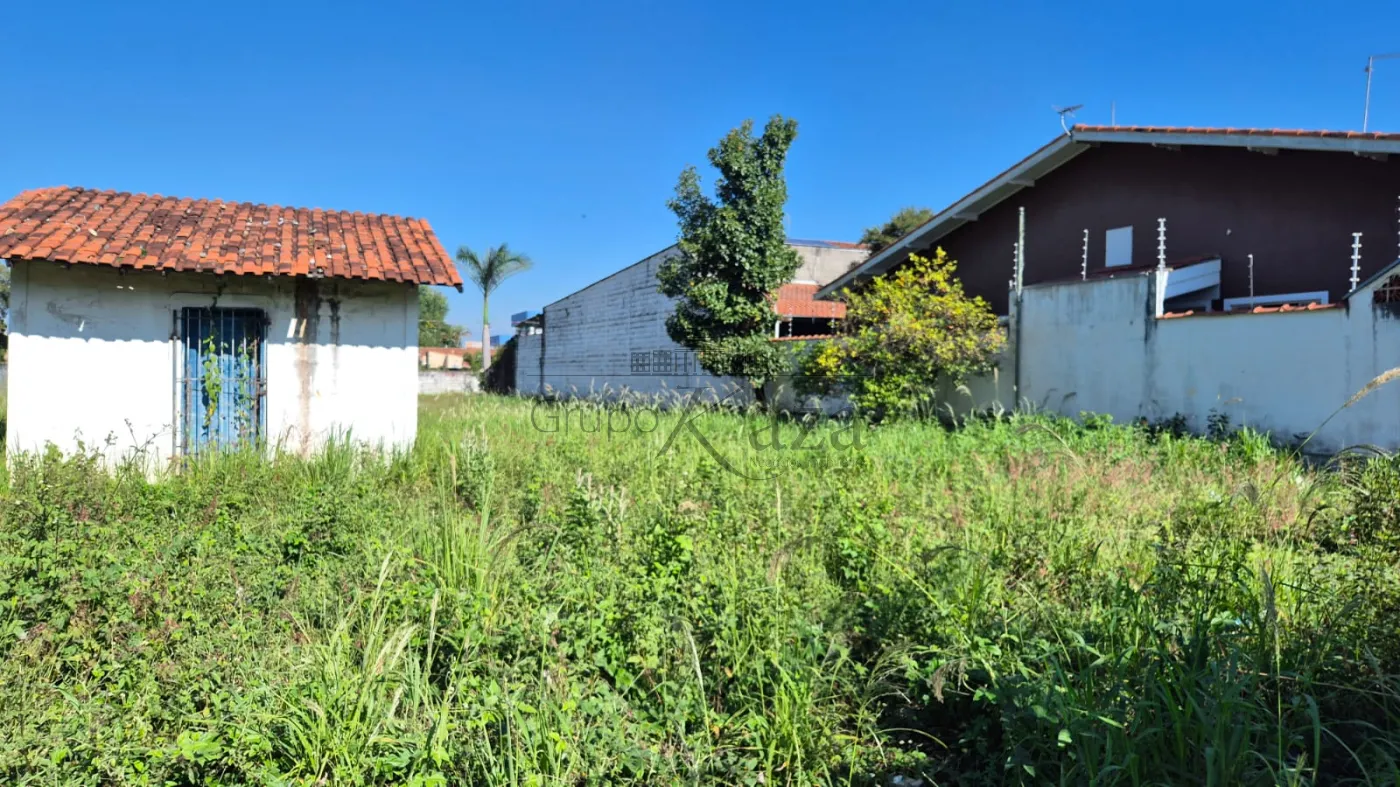Foto 1 de Terreno Padrão em Vila Pinheiro, Jacareí - imagem 1