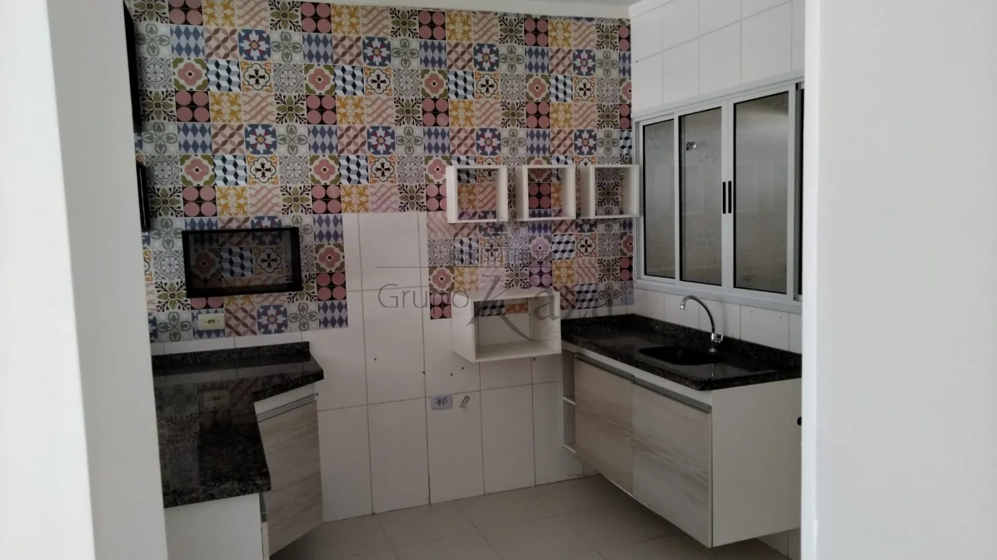 Foto 3 de Casa Condomínio em Jardim Santa Maria, Jacareí - imagem 3