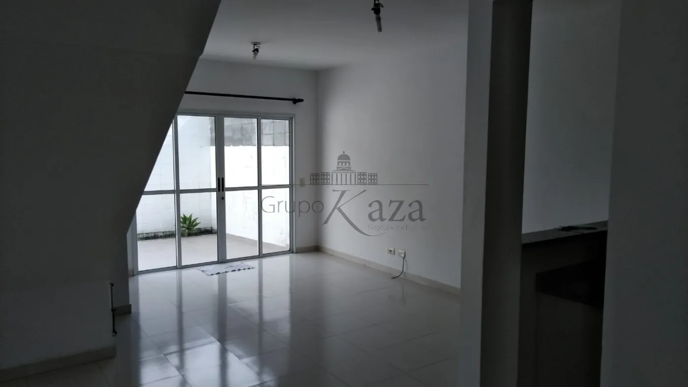 Foto 2 de Casa Condomínio em Jardim Santa Maria, Jacareí - imagem 2