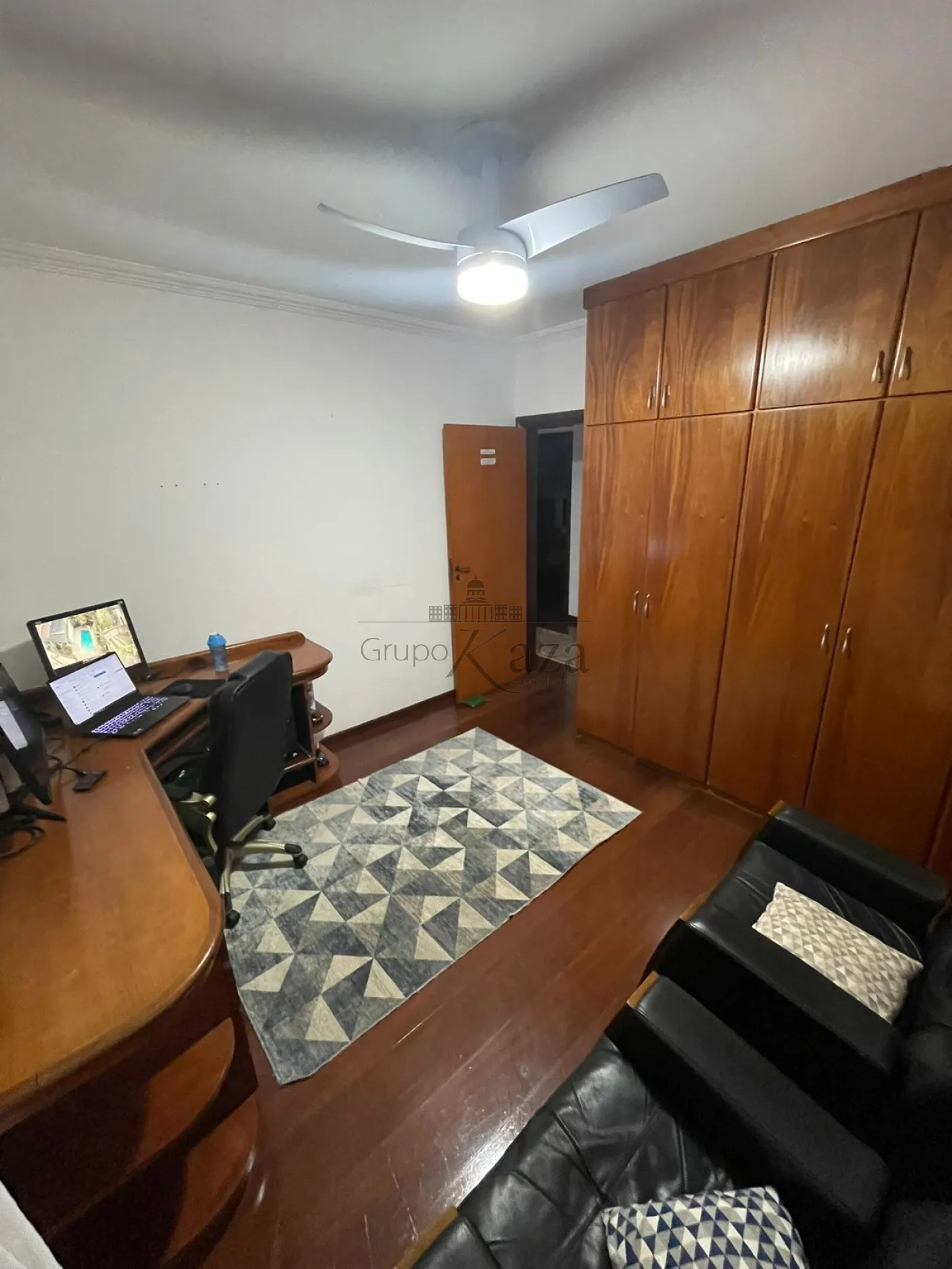Foto 17 de Casa Padrão em Jardim Nova América, São José dos Campos - imagem 17