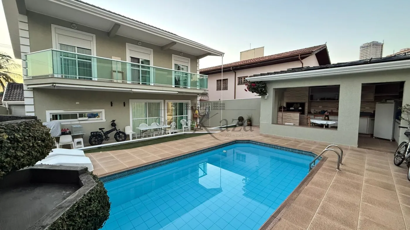 Foto 2 de Casa Condomínio em Jardim das Colinas, São José dos Campos - imagem 2 Foto 2 de Casa Condomínio em Jardim das Colinas, São José dos Campos - imagem 2