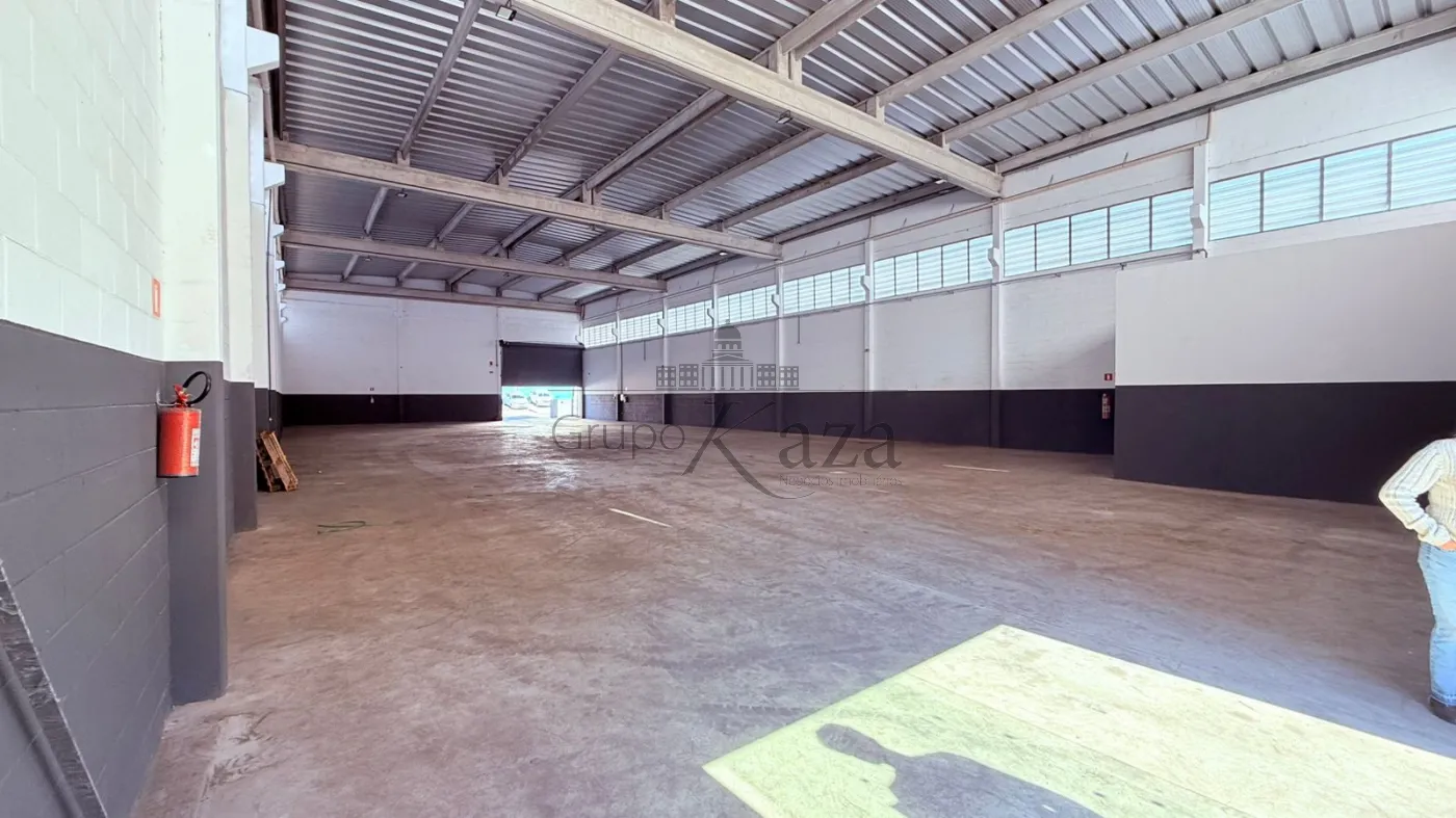 Foto 2 de Comercial Galpão em Condomínio em Jardim Califórnia, Jacareí - imagem 2 Foto 2 de Comercial Galpão em Condomínio em Jardim Califórnia, Jacareí - imagem 2