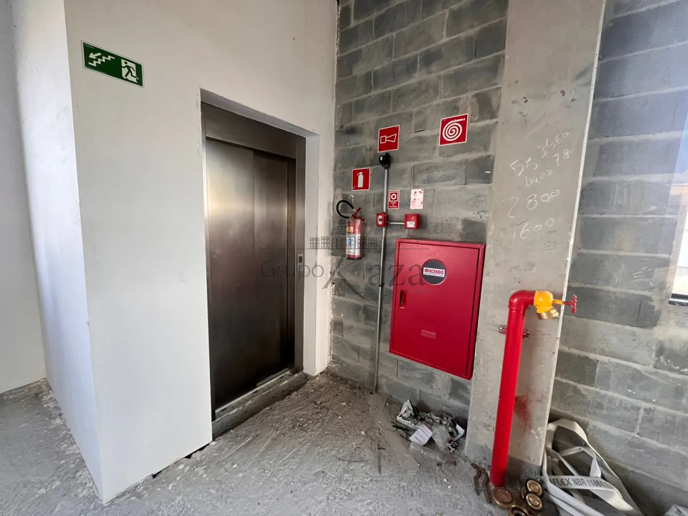 Foto 9 de Comercial Loja em condomínio comercial em Urbanova, São José dos Campos - imagem 9