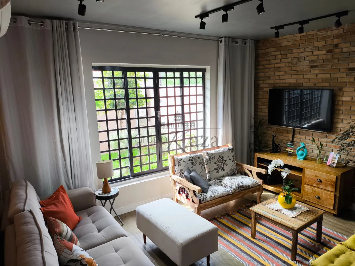 Foto 1 de Casa Térrea em Jardim Santa Maria, Jacareí - imagem 1