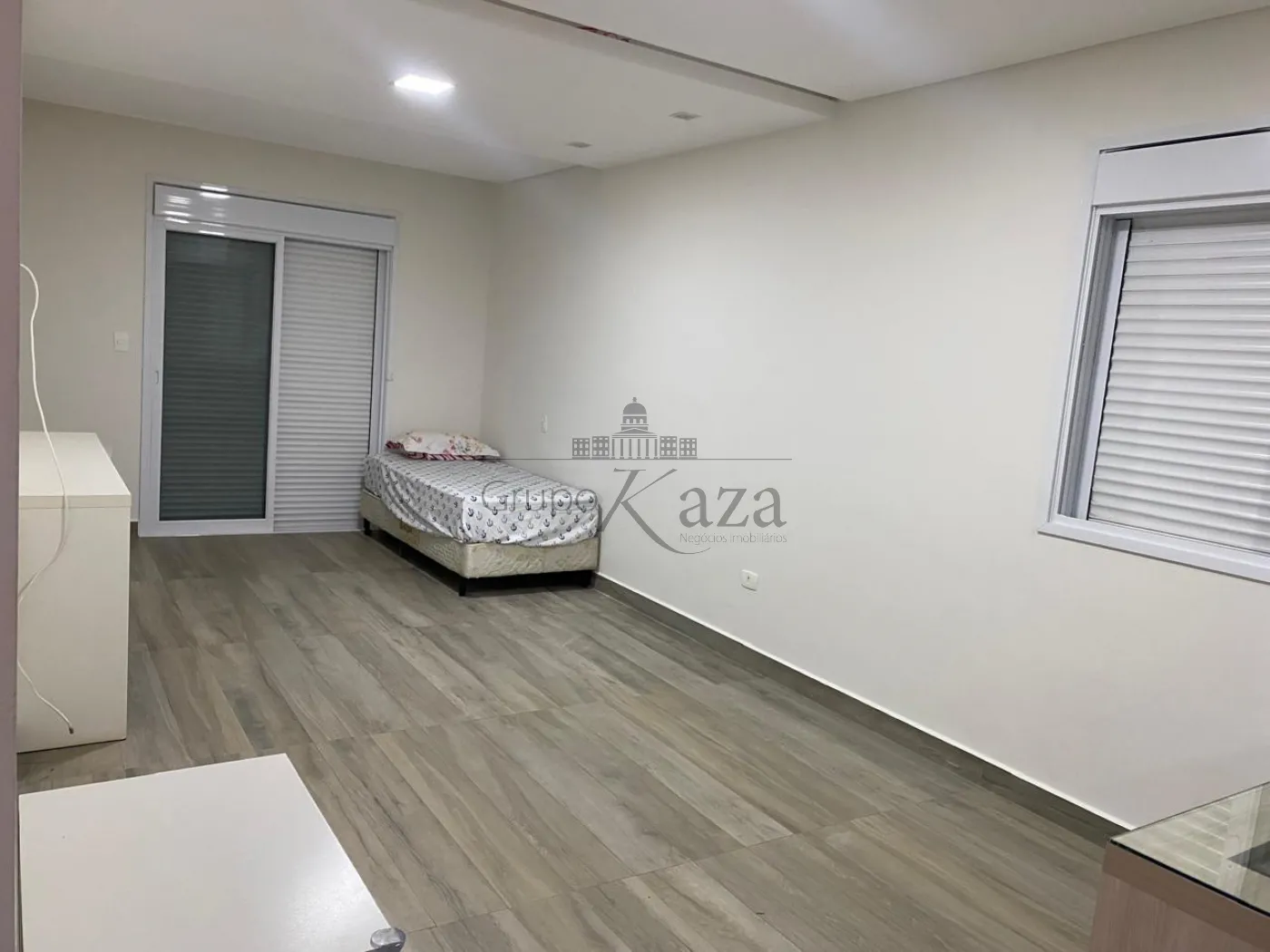 Foto 17 de Casa Condomínio em Jardim do Golfe, São José dos Campos - imagem 17