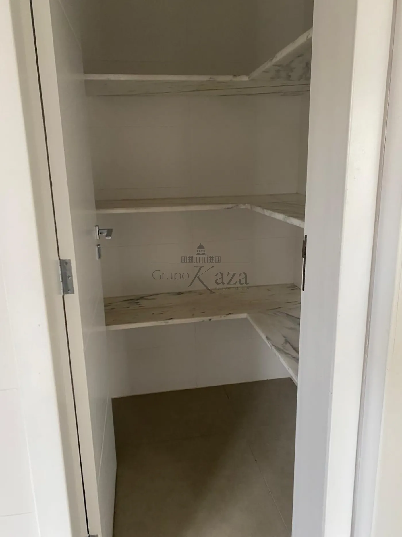 Foto 11 de Casa Condomínio em Jardim do Golfe, São José dos Campos - imagem 11