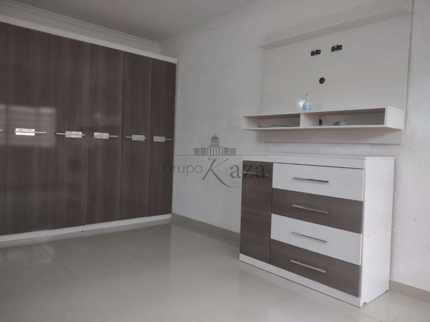 Foto 11 de Casa Padrão em Jardim Satélite, São José dos Campos - imagem 11
