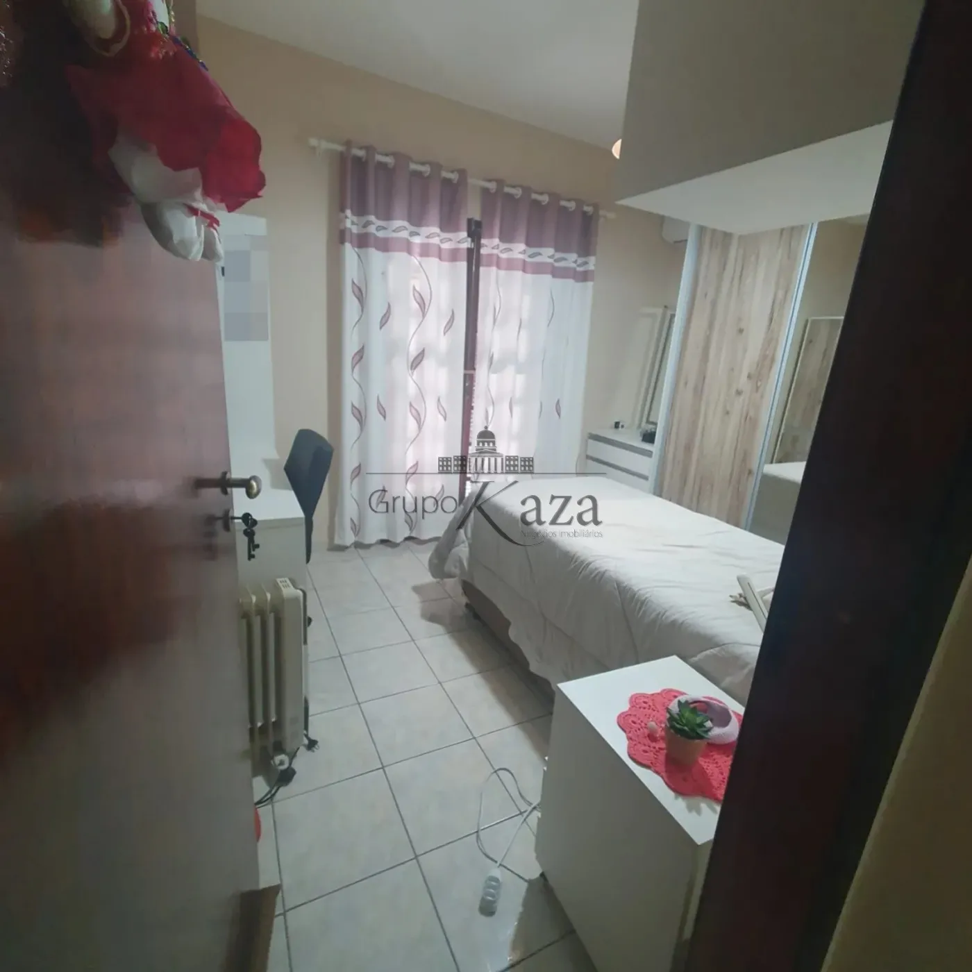 Foto 9 de Casa Sobrado em Jardim Altos de Santana, São José dos Campos - imagem 9