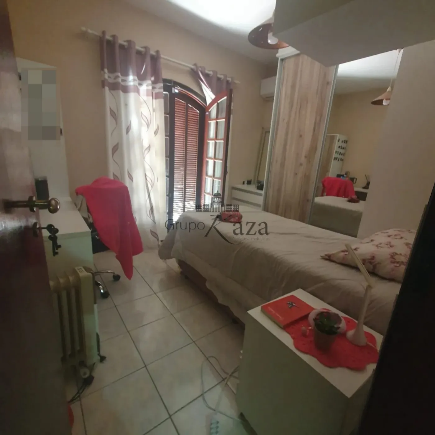 Foto 16 de Casa Sobrado em Jardim Altos de Santana, São José dos Campos - imagem 16