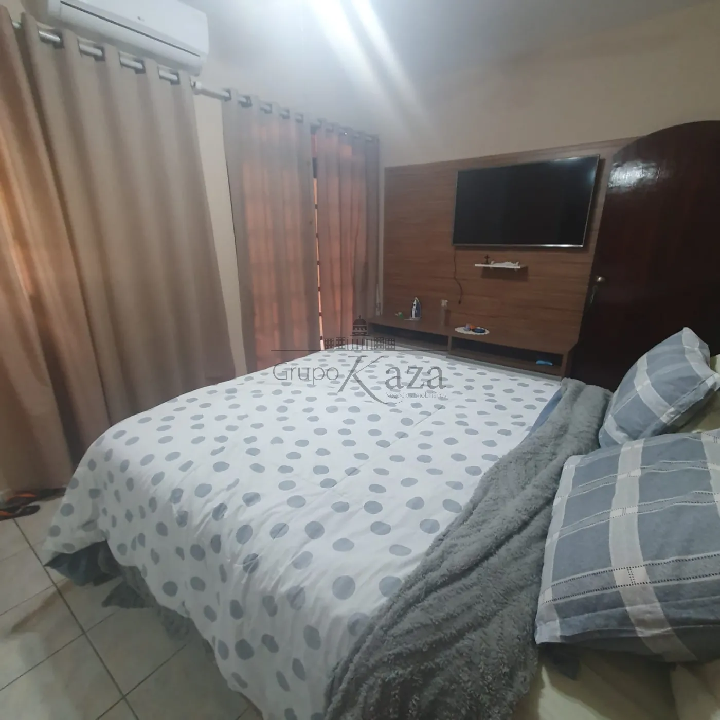 Foto 13 de Casa Sobrado em Jardim Altos de Santana, São José dos Campos - imagem 13