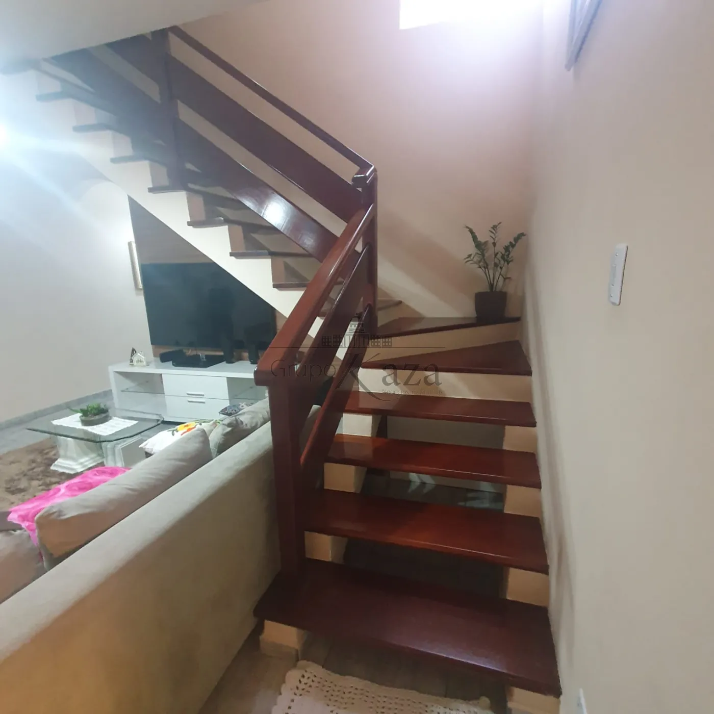 Foto 8 de Casa Sobrado em Jardim Altos de Santana, São José dos Campos - imagem 8