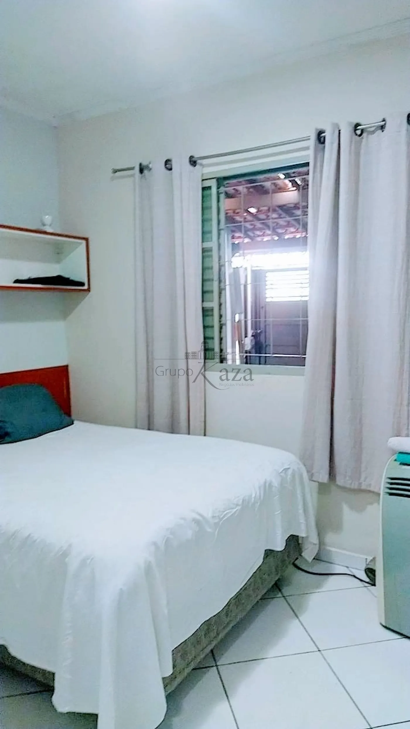Foto 8 de Casa Padrão em Jardim Uirá, São José dos Campos - imagem 8