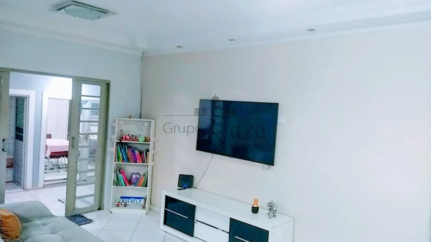 Foto 2 de Casa Padrão em Jardim Uirá, São José dos Campos - imagem 2