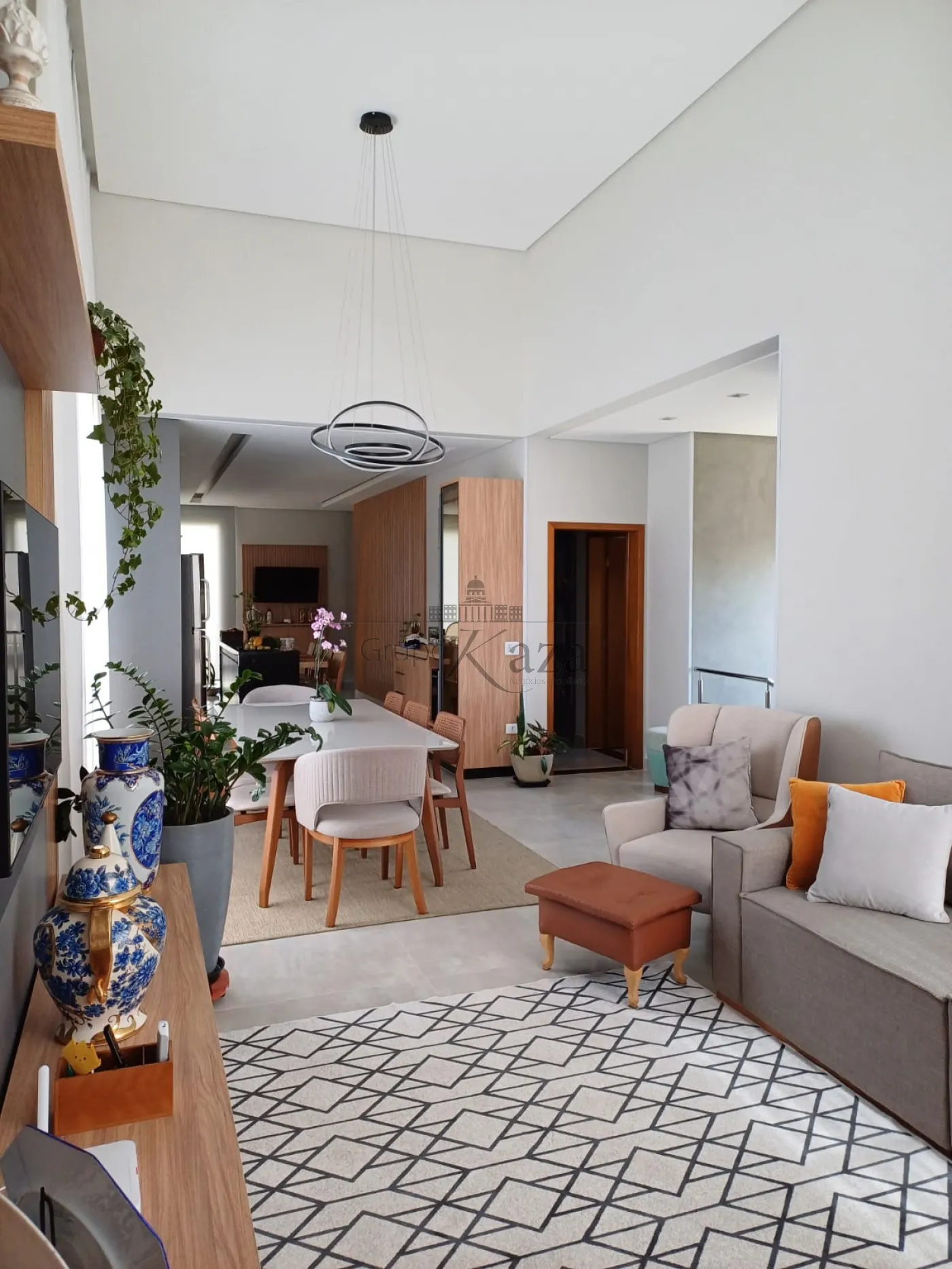 Foto 2 de Casa Condomínio em Condomínio Residencial Fogaça, Jacareí - imagem 2
