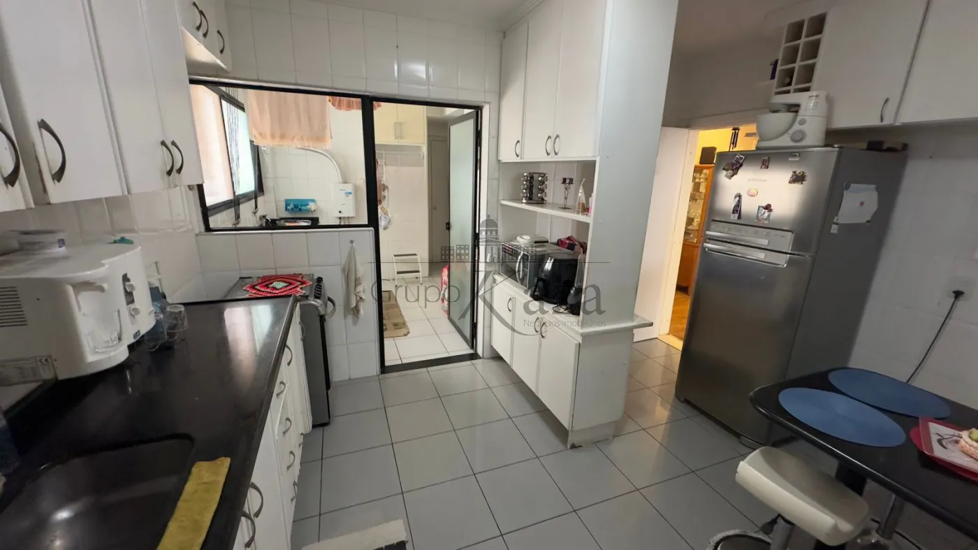 Foto 11 de Apartamento Padrão em Parque Residencial Aquarius, São José dos Campos - imagem 11