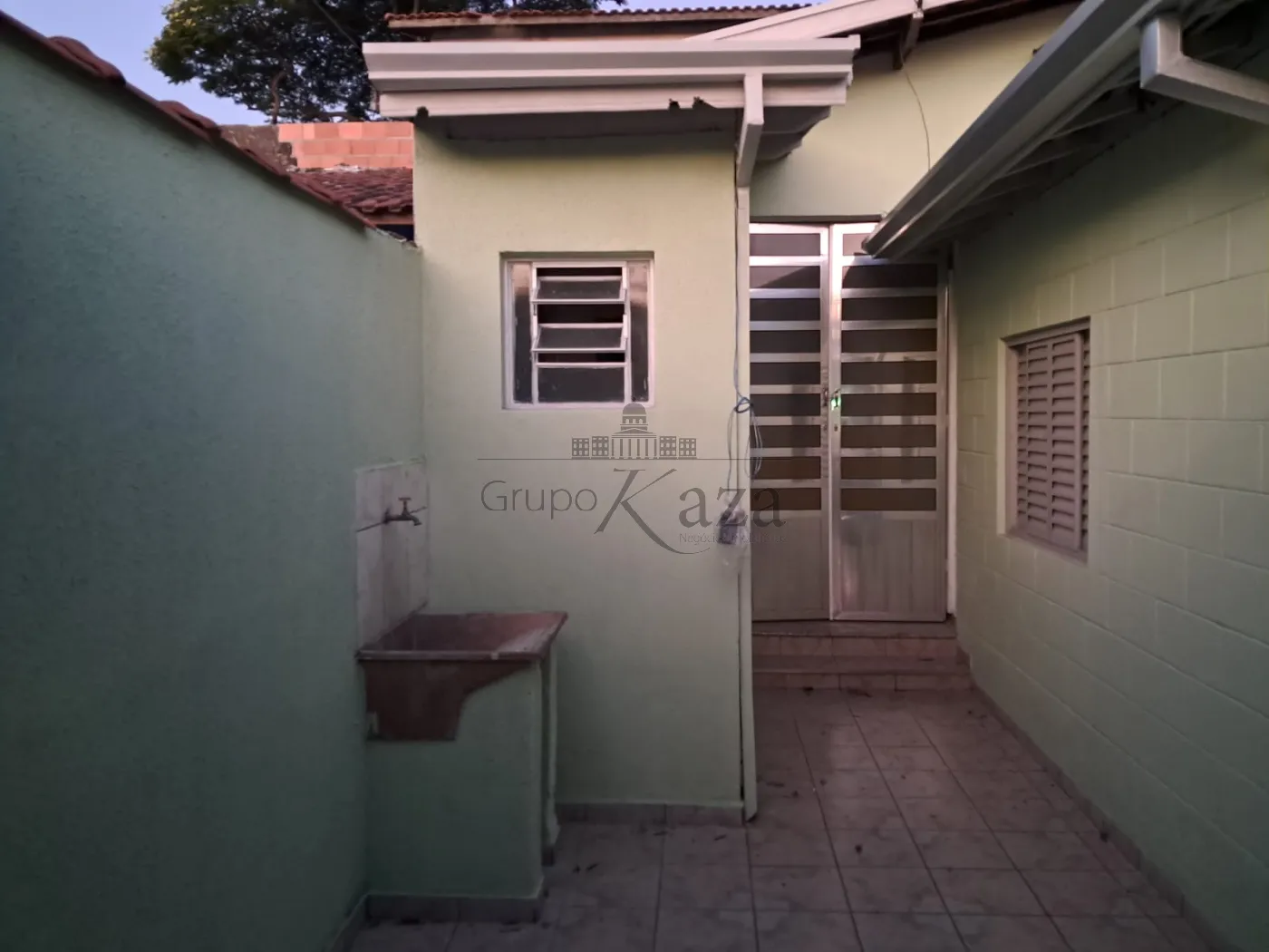 Foto 17 de Casa Padrão em Conjunto Residencial Trinta e Um de Março, São José dos Campos - imagem 17