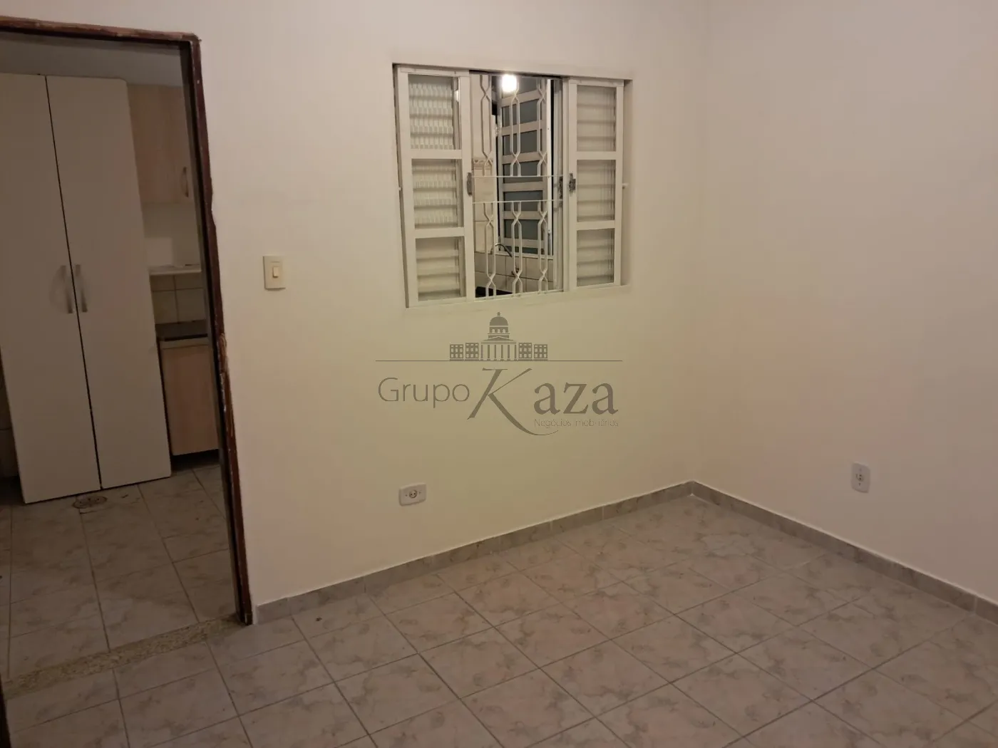Foto 14 de Casa Padrão em Conjunto Residencial Trinta e Um de Março, São José dos Campos - imagem 14