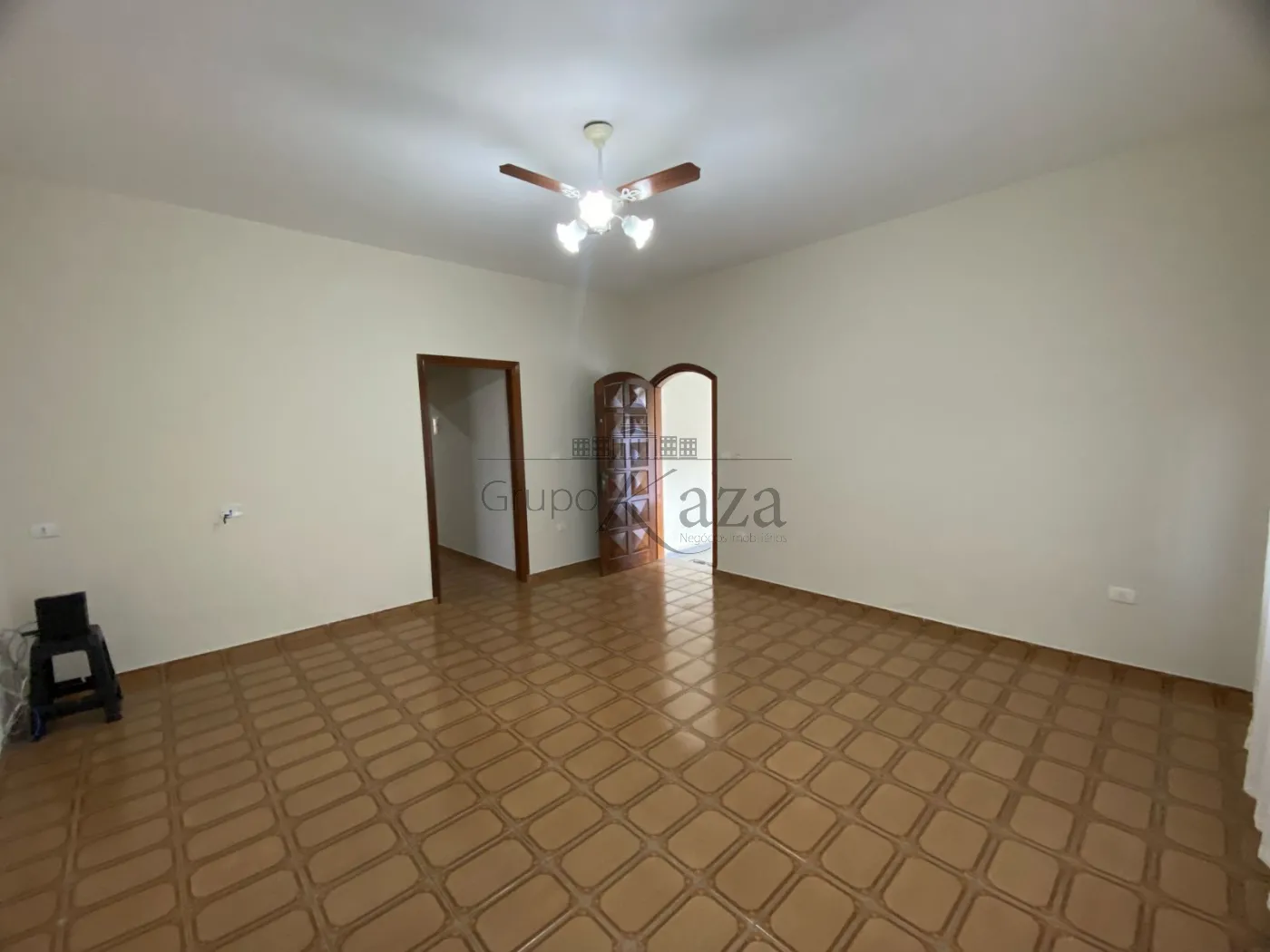 Foto 1 de Casa Padrão em Jardim Uirá, São José dos Campos - imagem 1