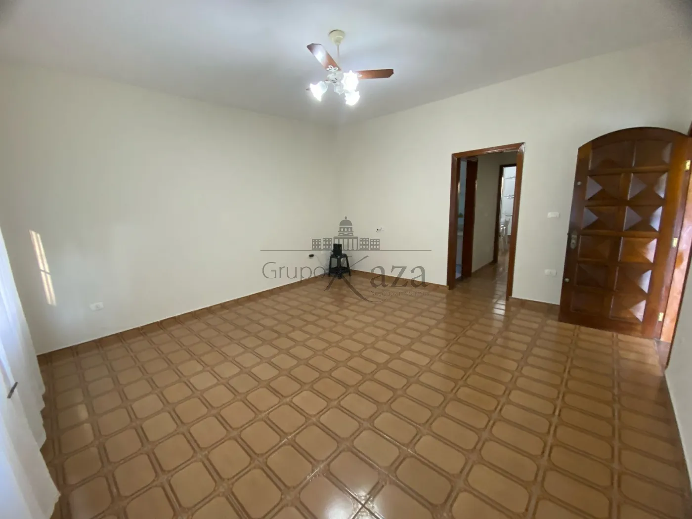 Foto 3 de Casa Padrão em Jardim Uirá, São José dos Campos - imagem 3