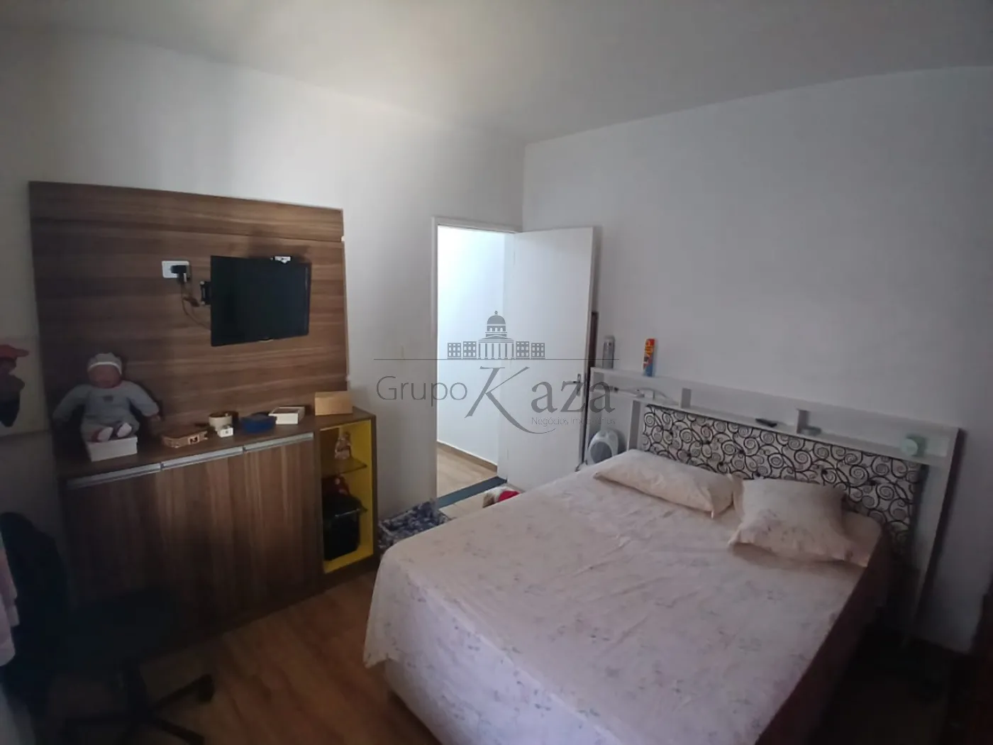 Foto 9 de Casa Padrão em Jardim Motorama, São José dos Campos - imagem 9