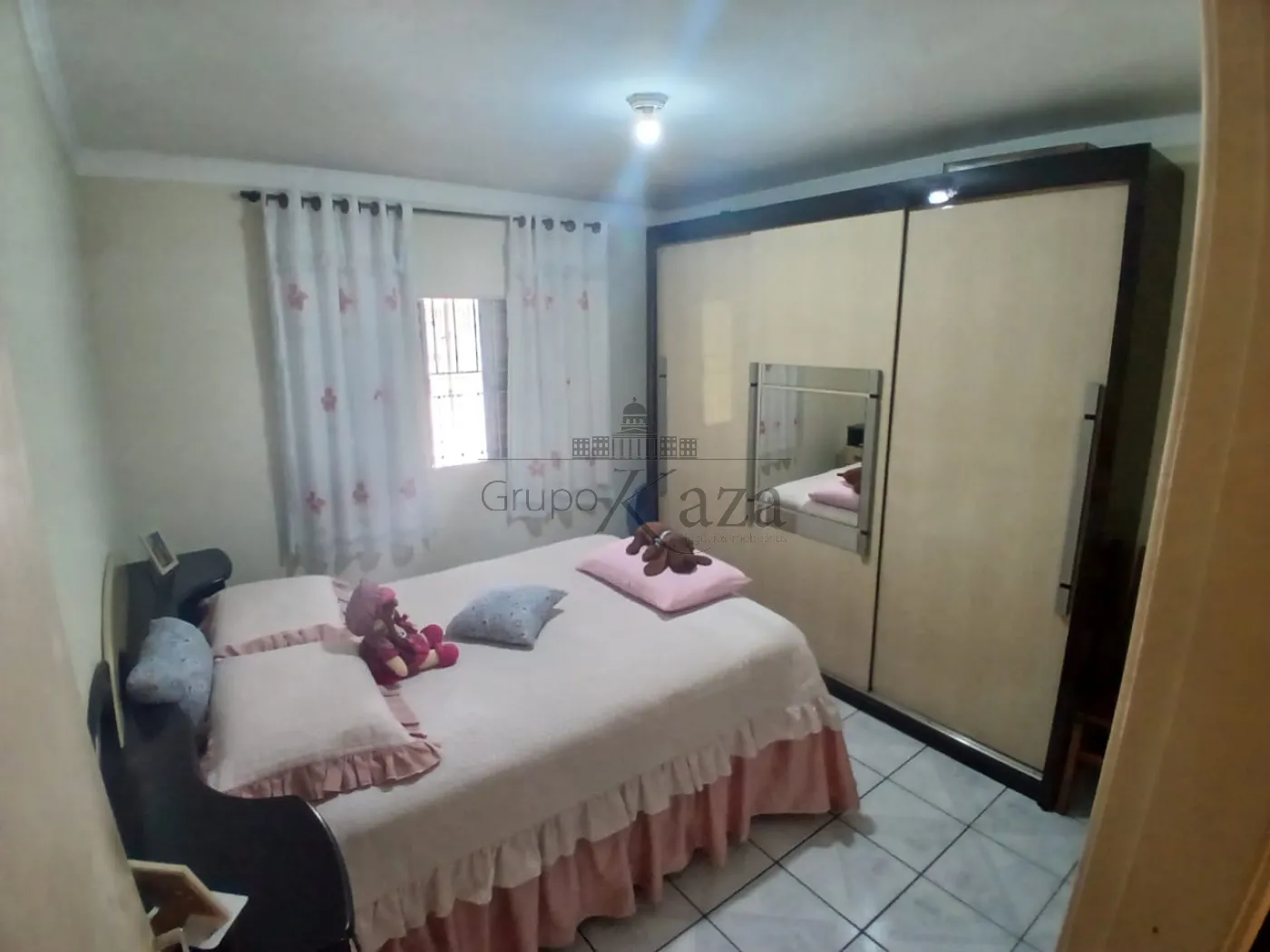 Foto 11 de Casa Padrão em Jardim Motorama, São José dos Campos - imagem 11