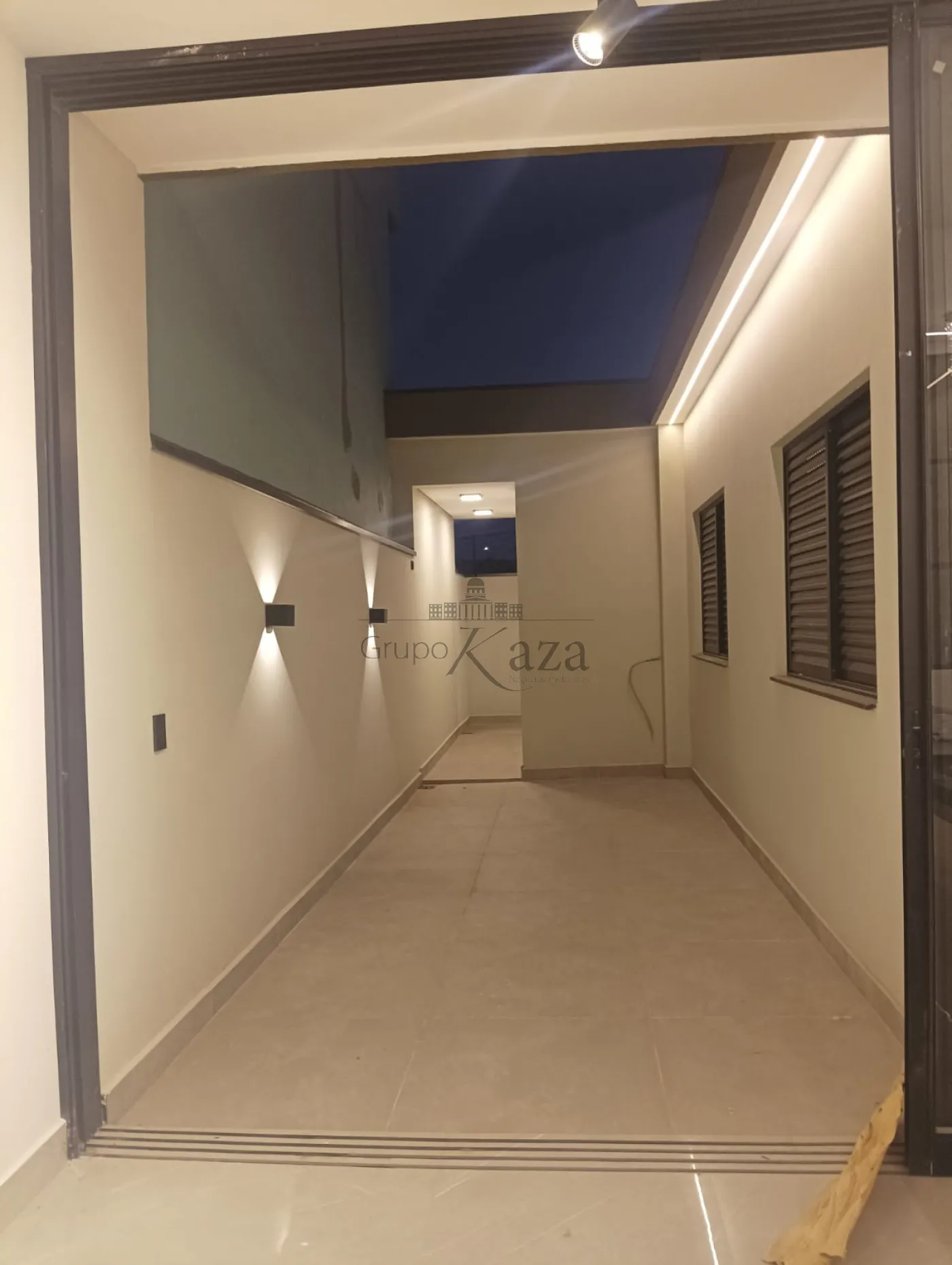 Foto 4 de Casa Padrão em Portal dos Pássaros, São José dos Campos - imagem 4