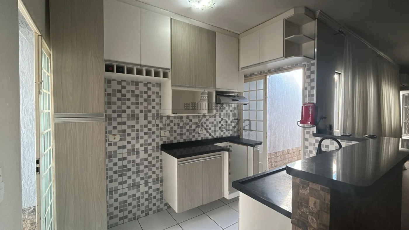 Foto 3 de Casa Padrão em Jardim Flórida, Jacareí - imagem 3