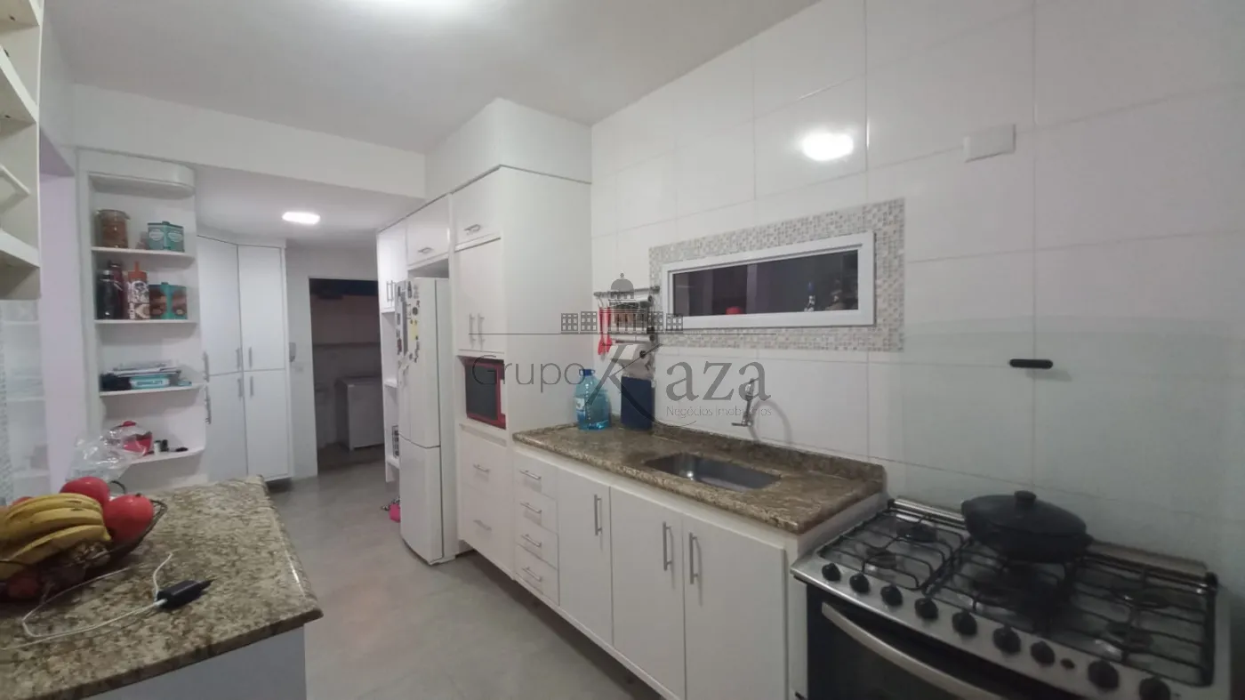 Foto 8 de Casa Condomínio em Jardim Califórnia, Jacareí - imagem 8