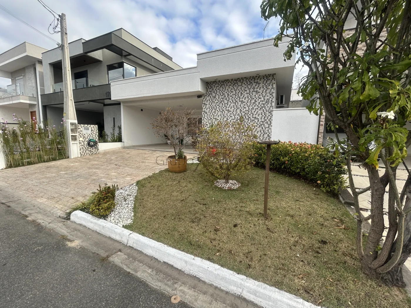 Foto 3 de Casa Condomínio em Jardim Crystal Park, Jacareí - imagem 3