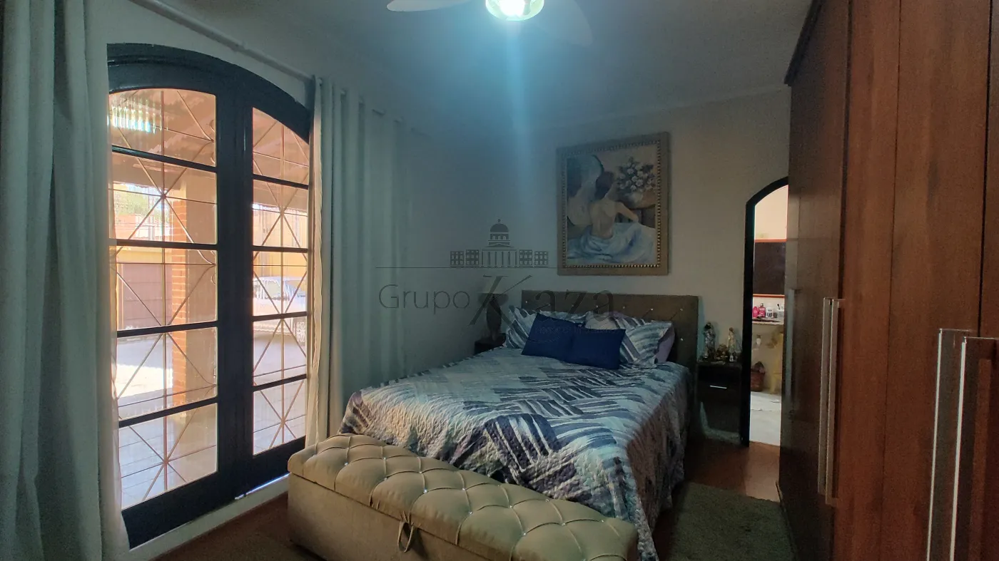 Foto 8 de Casa Padrão em Vila Pinheiro, Jacareí - imagem 8