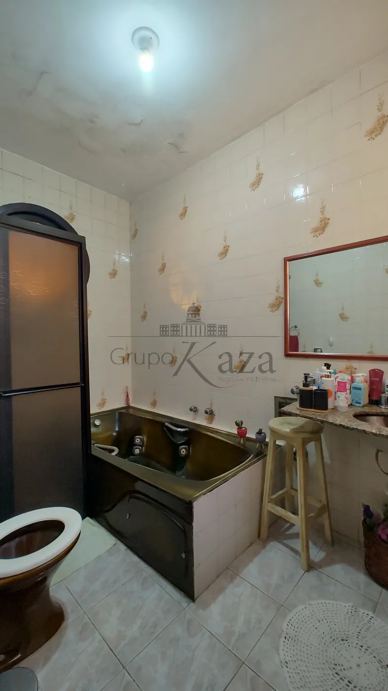 Foto 10 de Casa Padrão em Vila Pinheiro, Jacareí - imagem 10
