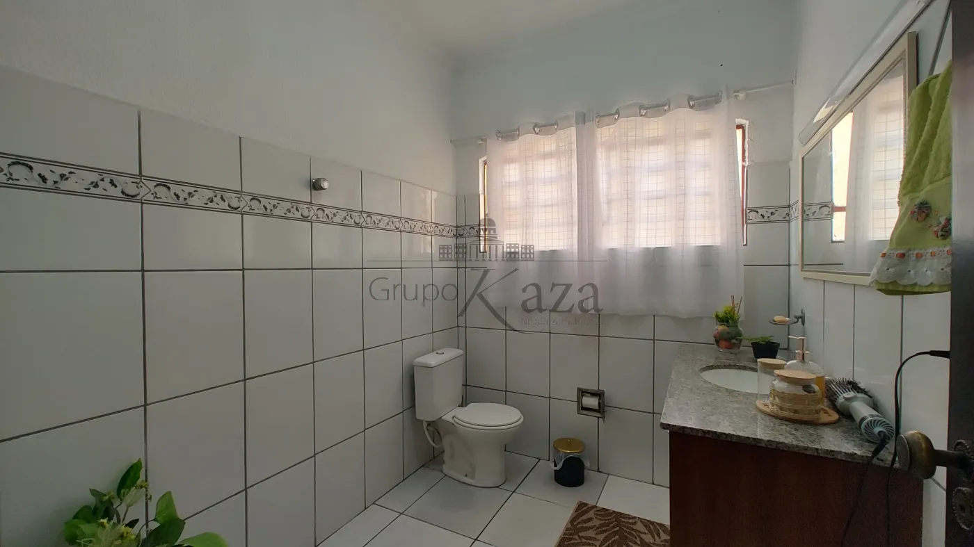 Foto 20 de Casa Padrão em Vila Pinheiro, Jacareí - imagem 20