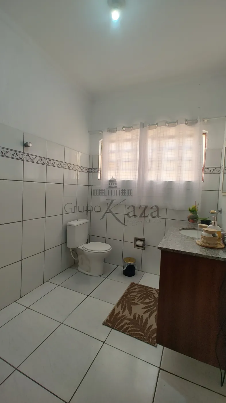 Foto 21 de Casa Padrão em Vila Pinheiro, Jacareí - imagem 21