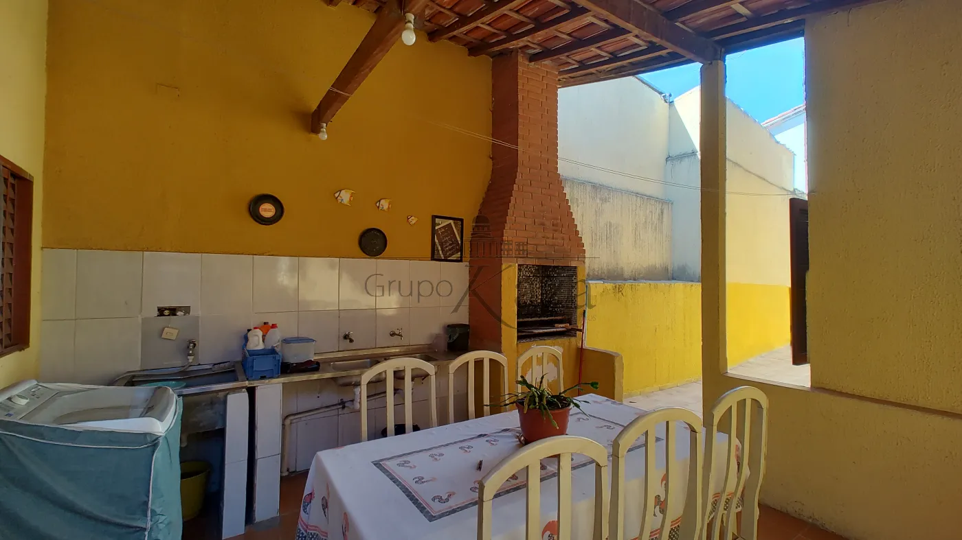 Foto 26 de Casa Padrão em Vila Pinheiro, Jacareí - imagem 26