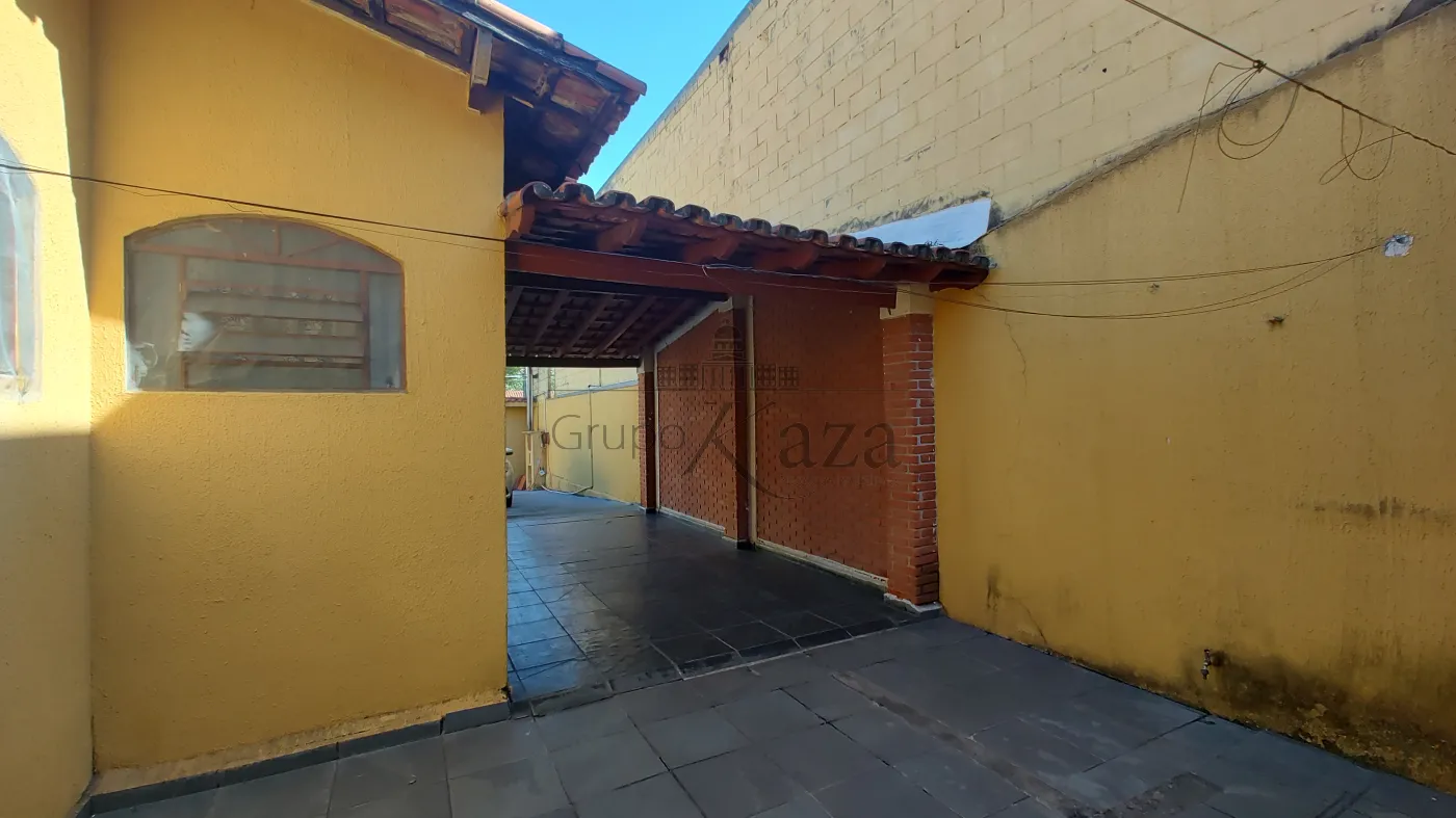Foto 32 de Casa Padrão em Vila Pinheiro, Jacareí - imagem 32