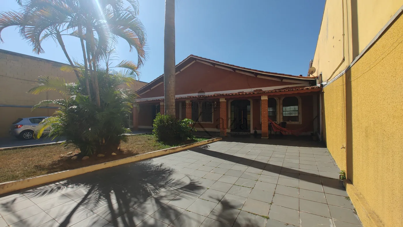 Foto 35 de Casa Padrão em Vila Pinheiro, Jacareí - imagem 35