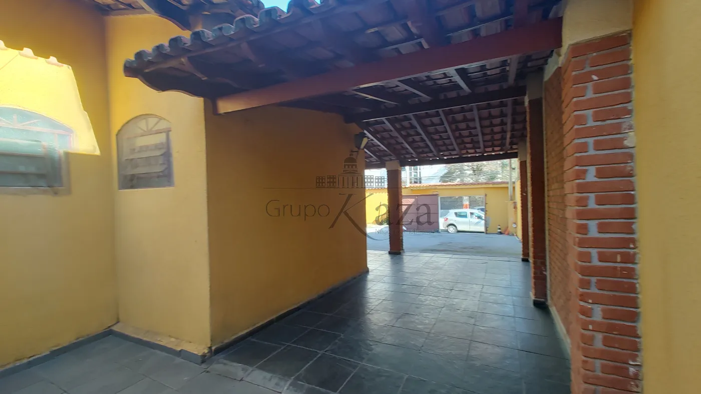 Foto 40 de Casa Padrão em Vila Pinheiro, Jacareí - imagem 40