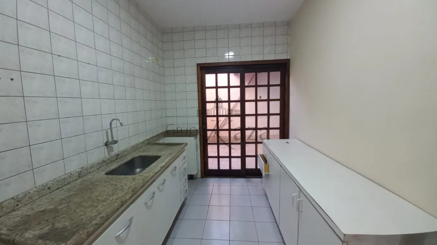 Foto 7 de Casa Condomínio em Jardim Califórnia, Jacareí - imagem 7