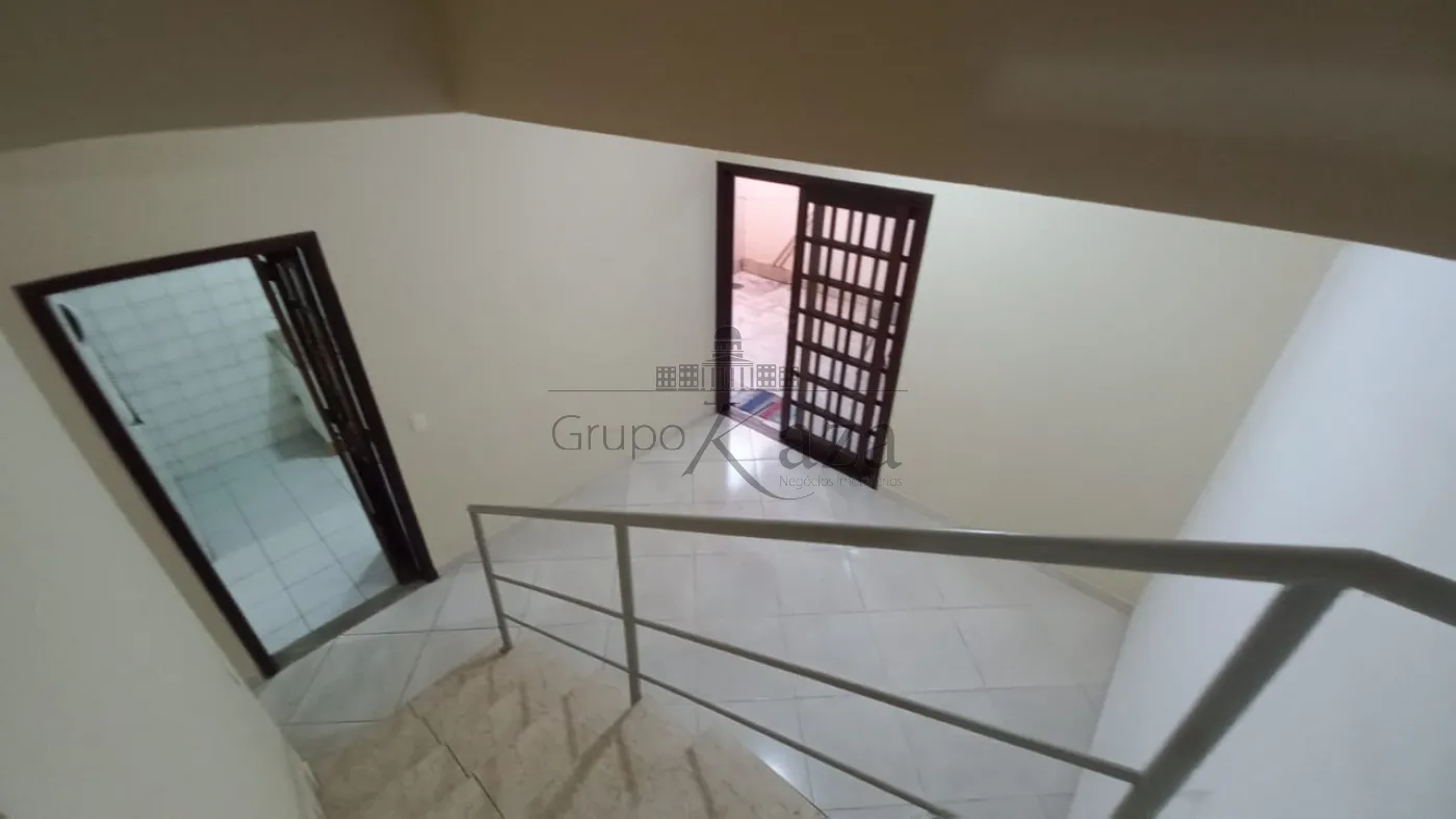 Foto 21 de Casa Condomínio em Jardim Califórnia, Jacareí - imagem 21