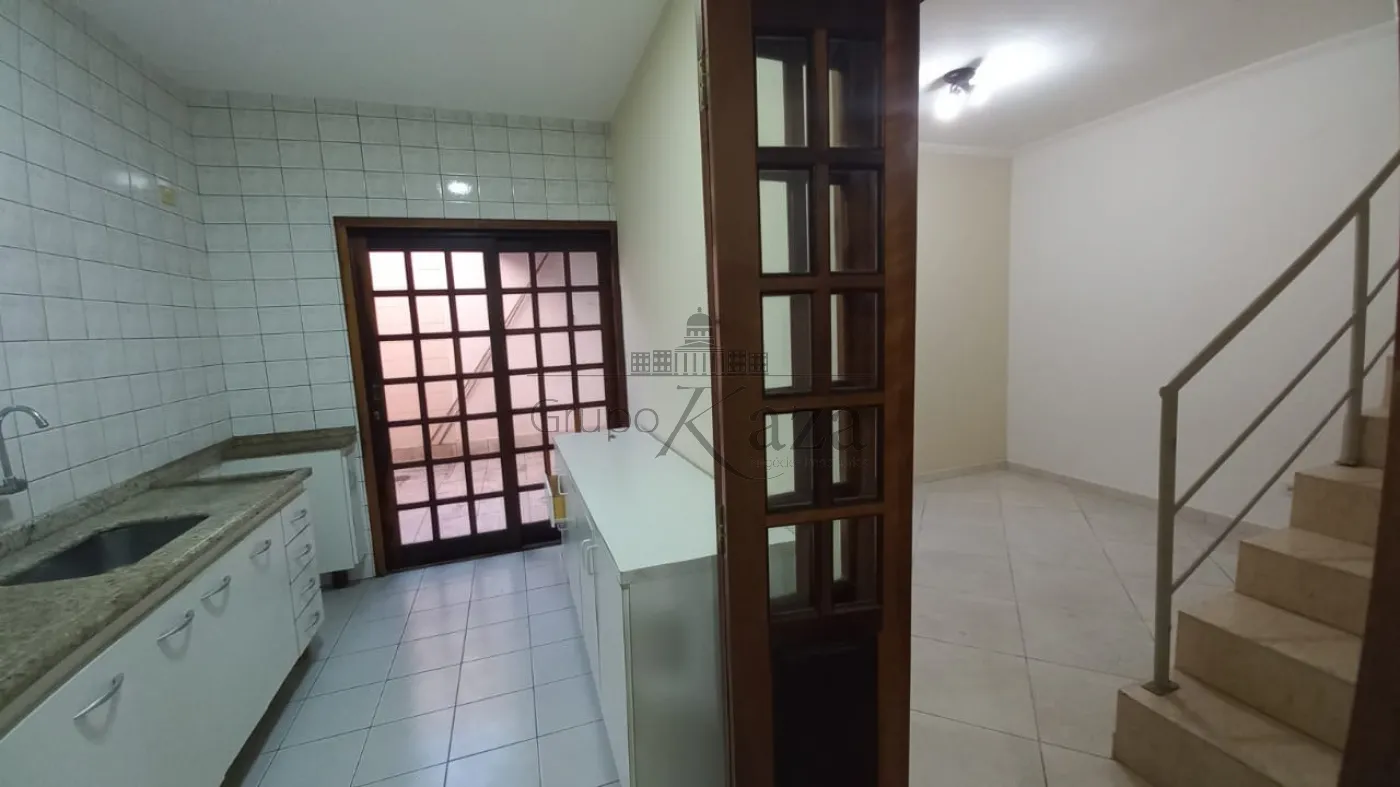 Foto 8 de Casa Condomínio em Jardim Califórnia, Jacareí - imagem 8