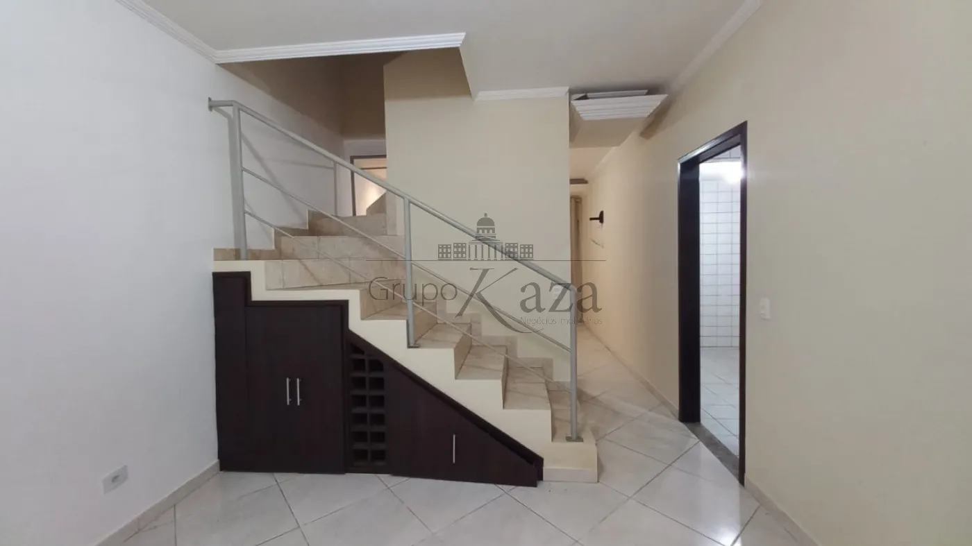 Foto 4 de Casa Condomínio em Jardim Califórnia, Jacareí - imagem 4
