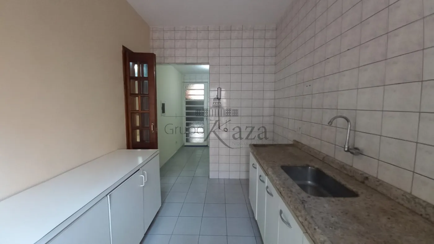 Foto 9 de Casa Condomínio em Jardim Califórnia, Jacareí - imagem 9