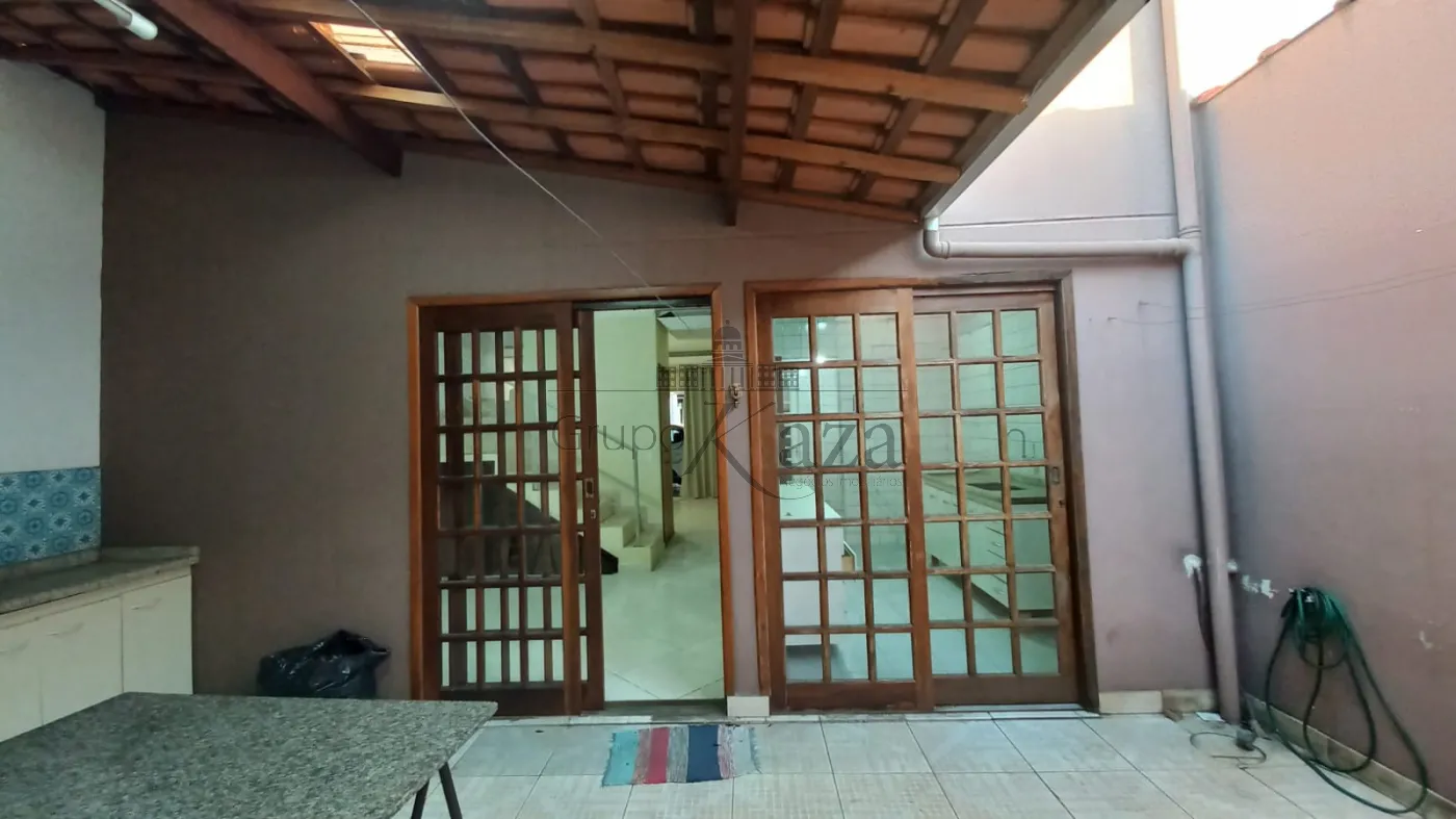 Foto 11 de Casa Condomínio em Jardim Califórnia, Jacareí - imagem 11