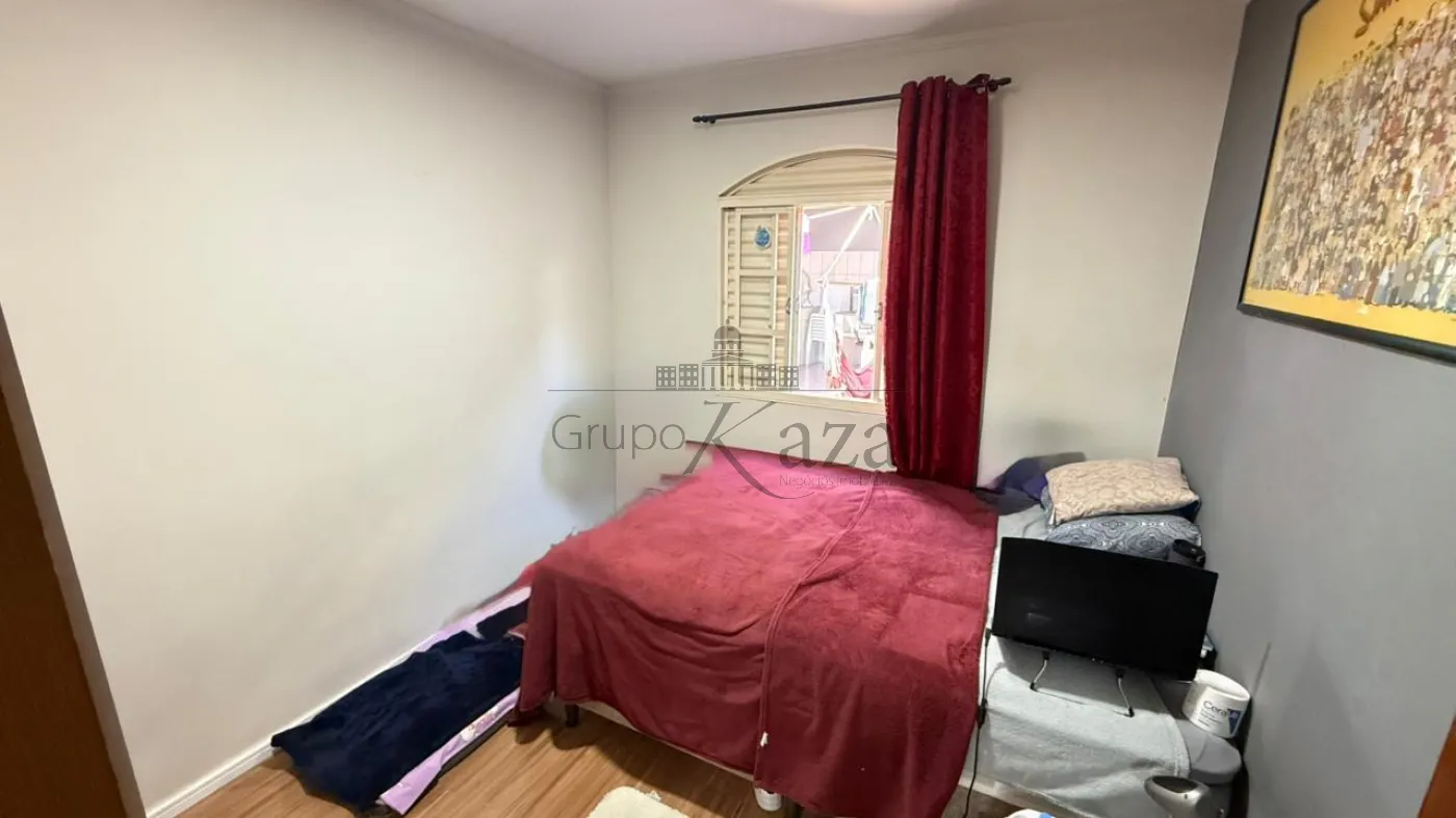 Foto 17 de Casa Geminada em Conjunto Residencial Trinta e Um de Março, São José dos Campos - imagem 17